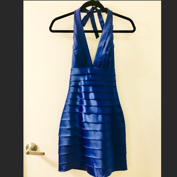 NEW w/ tags - BCBG Max Azria Halter Dress - size 0 - Picture 2 of 6